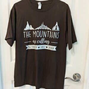 Disney The Mountains Are Calling Big Thunder Space Splash Graphic Tee Size Large